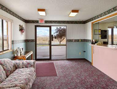 Super 8 By Wyndham Nephi Hotel Interior photo